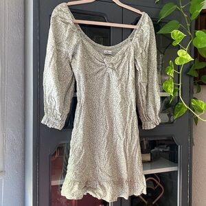 Holister Long Sleeve Cinch Bust Mini Dress Green Floral Size Small NWOT
